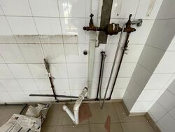 Eastwood Centre (D16), Retail #563626101